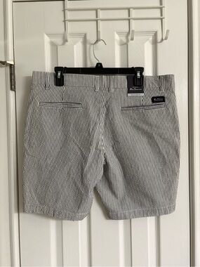 Ben Sherman Navy & White Striped Seersucker Flat-Front Shorts